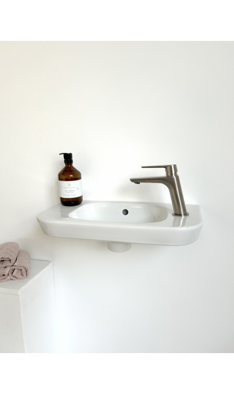 Le Tube floor-standing WC